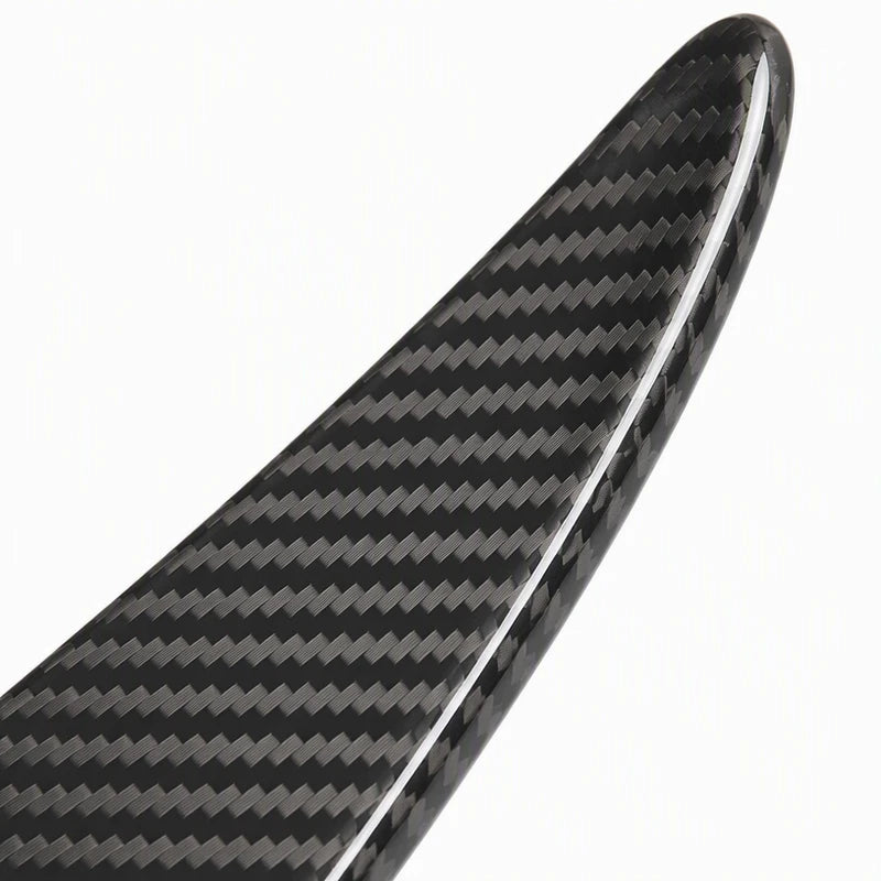 Carbon fiber spoiler weave and raised lip detail