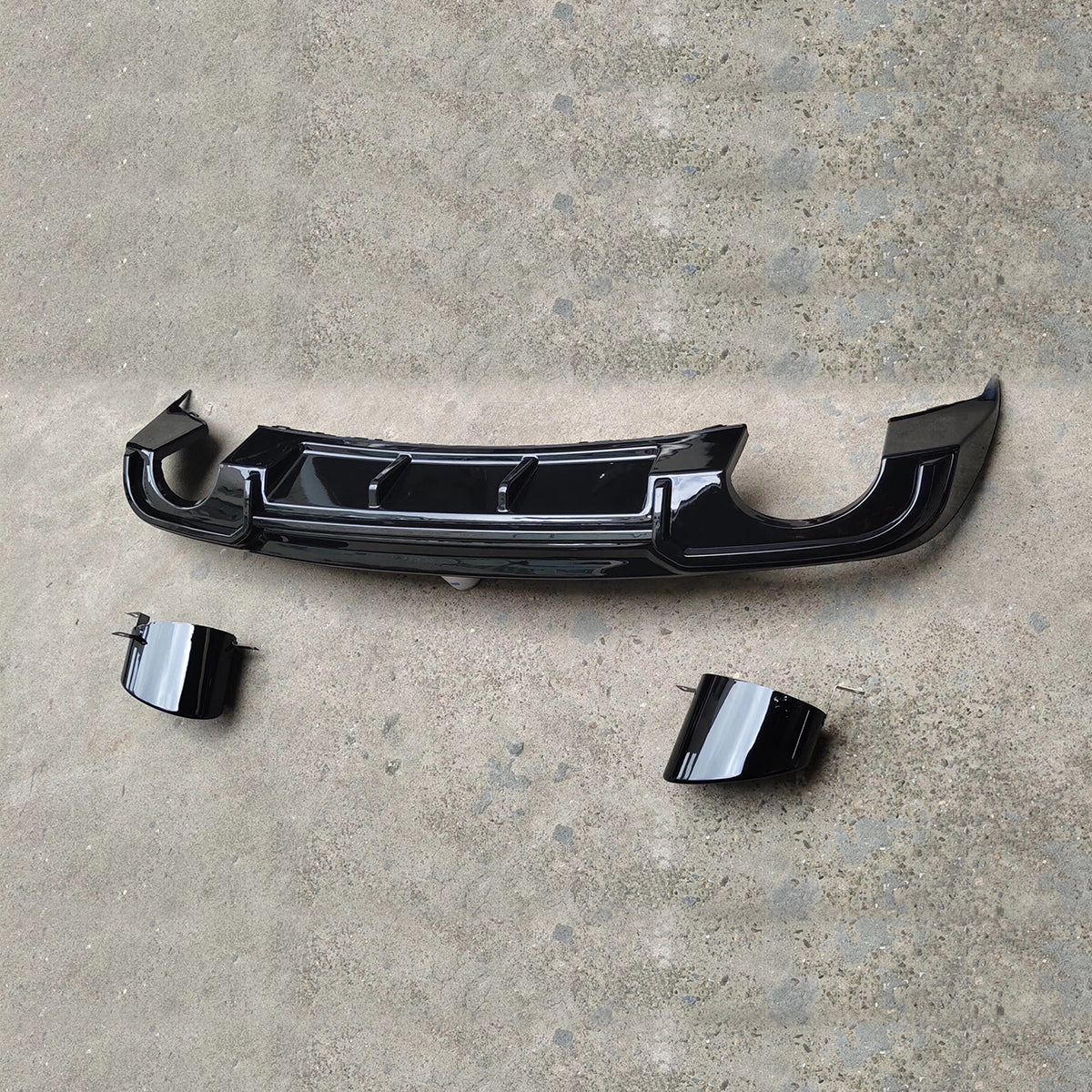 2017-2019 For Audi A3 S3 8V.5 Non S-line rear diffuser and large dual tailpipe
